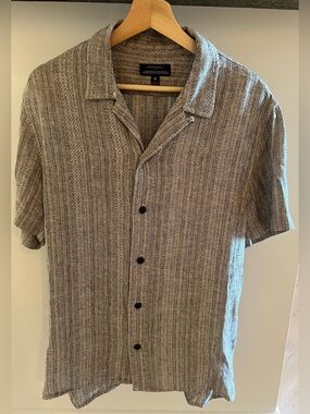Banana Republic Short Sleeve Button Shirt - Gray Striped